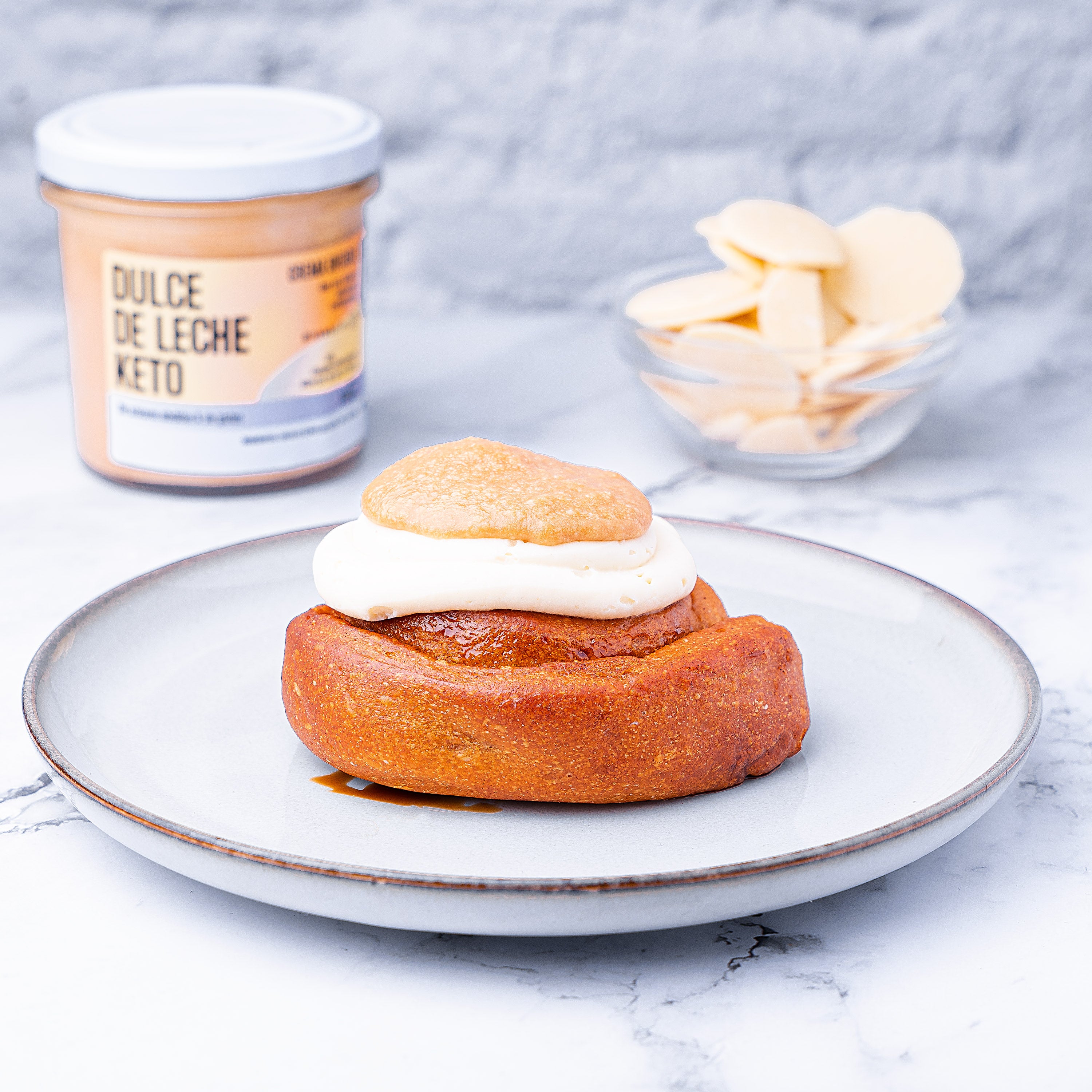 Cinnamon Roll Dulce de Leche