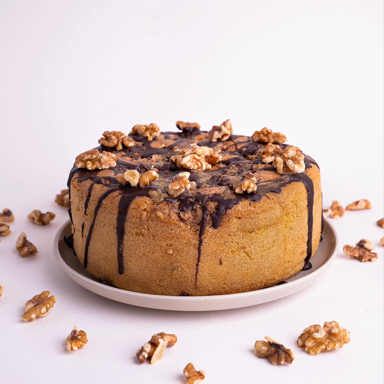 Keto Vanilla and Nuts Cake